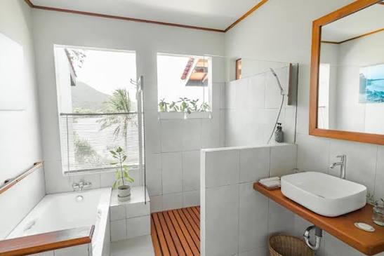 Legon Waru Cottage