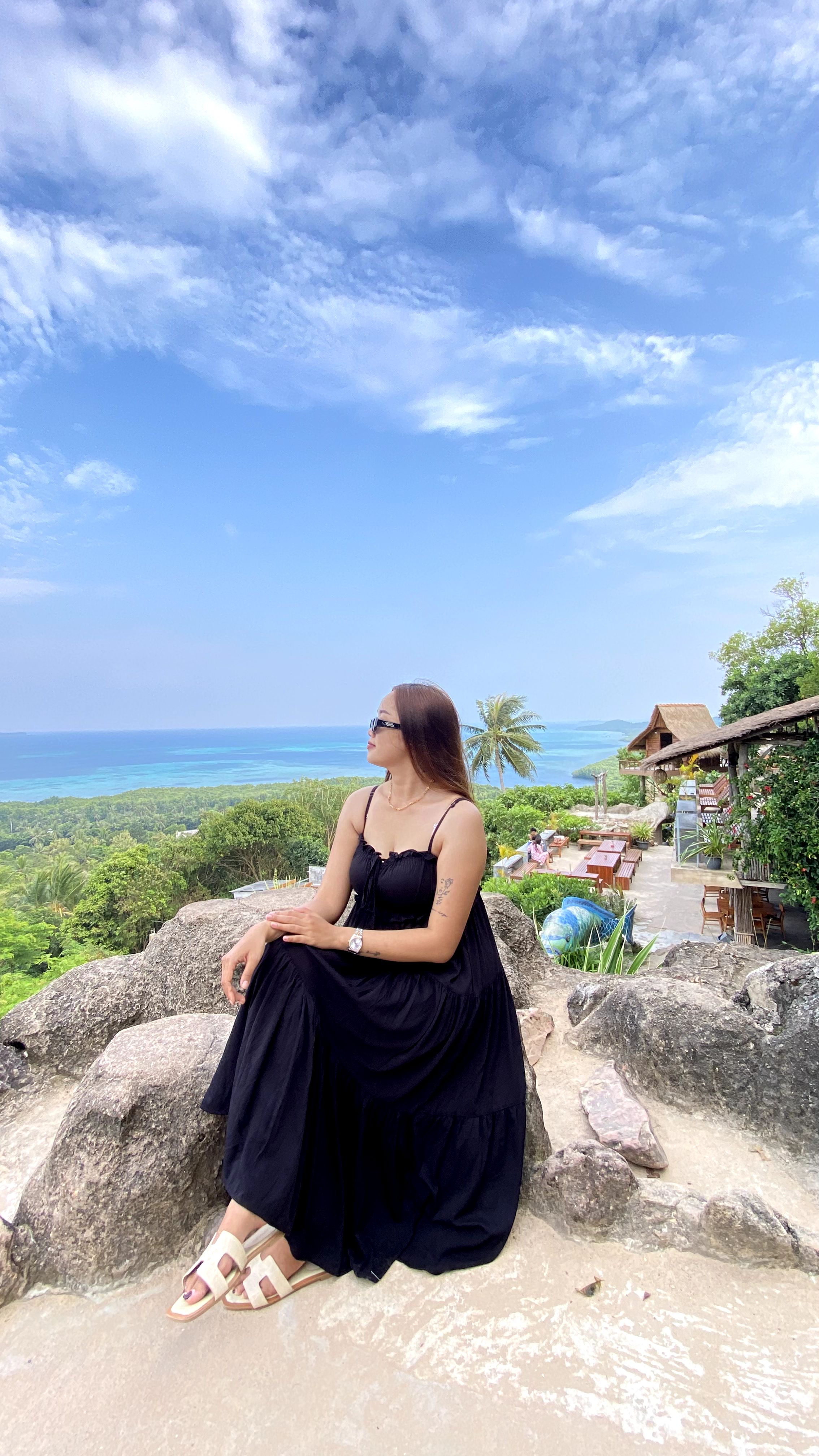 Ayu Hotel